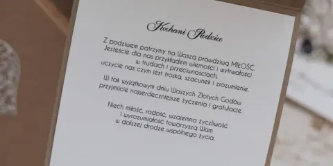 Złote Gody rodziców. Wzruszające życzenia na 50 rocznicę ślubu, pełne miłości i podziwu.