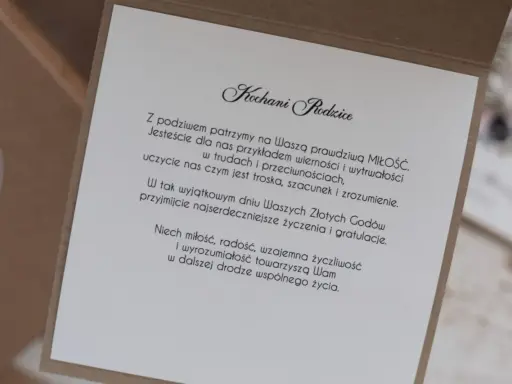 Złote Gody rodziców. Wzruszające życzenia na 50 rocznicę ślubu, pełne miłości i podziwu.