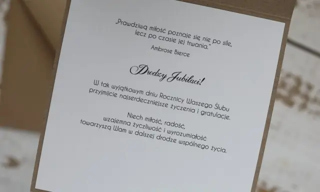 Życzenia na 10 rocznicę ślubu: "Niech miłość, radość, życzliwość i wyrozumiałość towarzyszą Wam w dalszej drodze wspólnego życia.